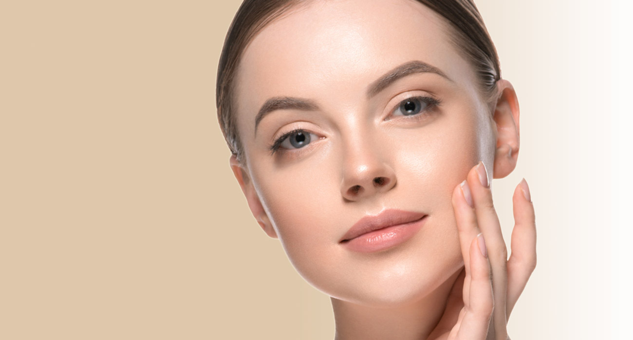 ミニフェイスリフト（頬のたるみ取り）