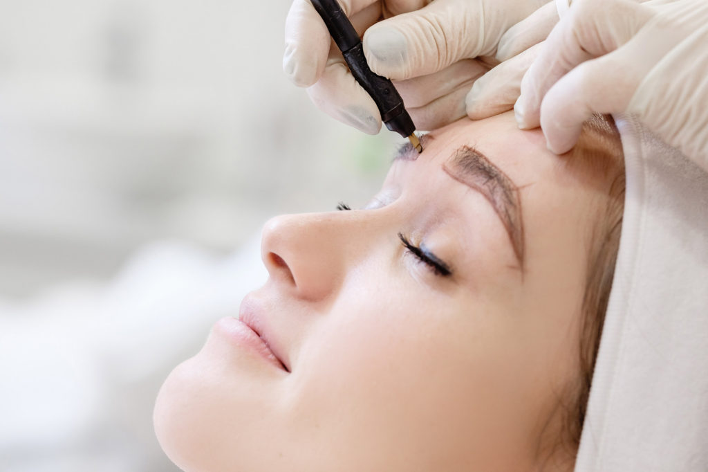 アートメイクとは？眉以外にもできる？メリット・デメリットや症例写真もご紹介